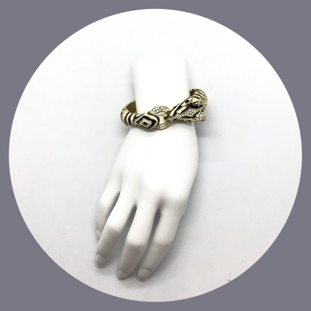 Zebra Bracelet - Picture 2 of 6